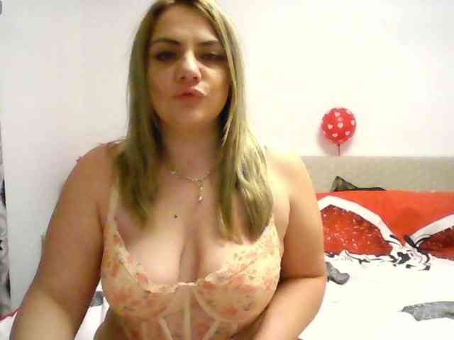 CrazyplesureAnna webcam