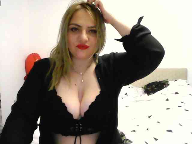 CrazyplesureAnna webcam