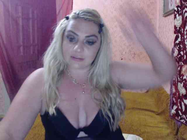 CrazyplesureAnna webcam