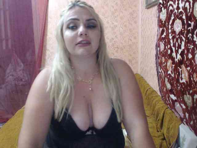 CrazyplesureAnna webcam
