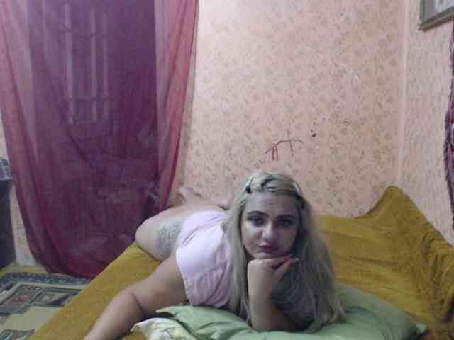CrazyplesureAnna webcam