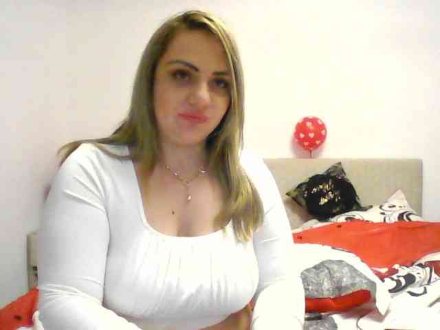 CrazyplesureAnna webcam