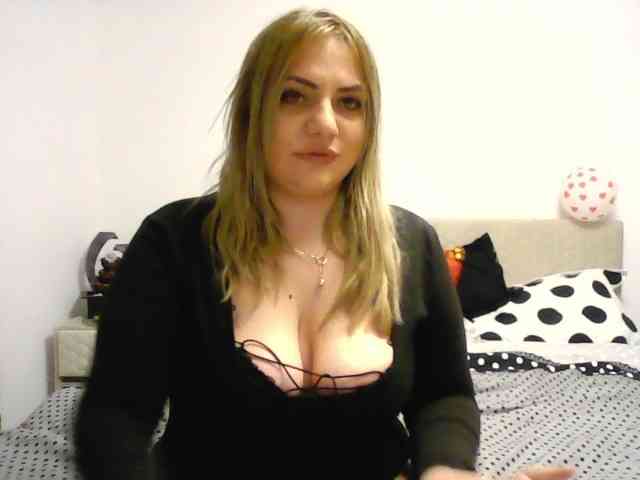 CrazyplesureAnna webcam