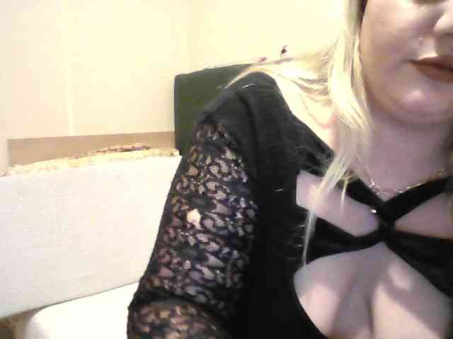 CrazyplesureAnna webcam