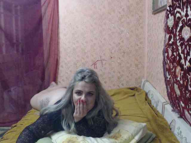 CrazyplesureAnna webcam