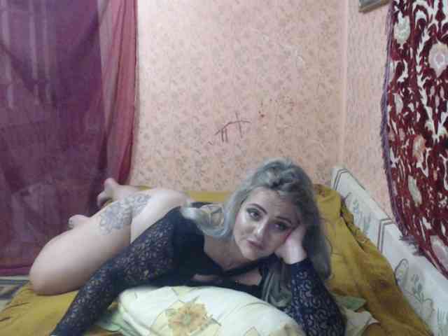 CrazyplesureAnna webcam
