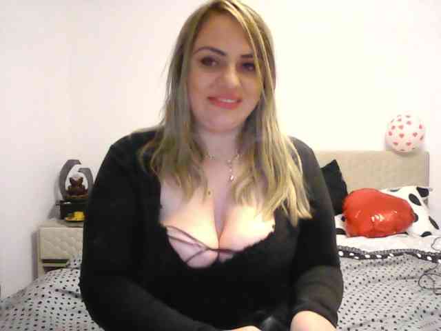 CrazyplesureAnna webcam