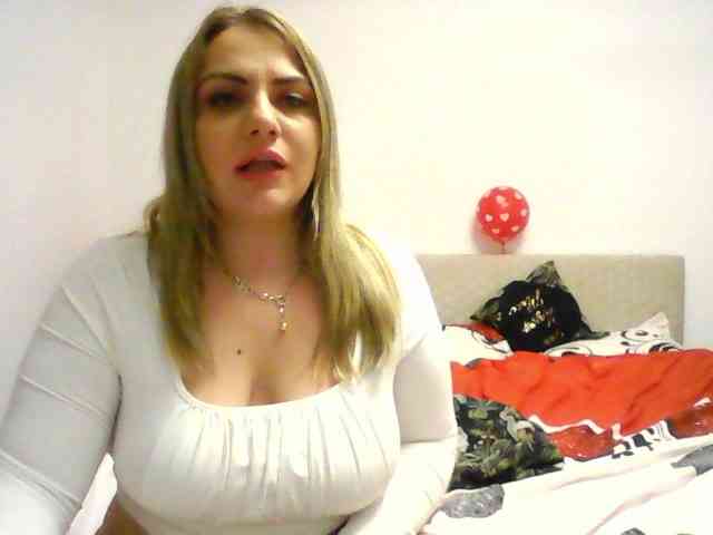 CrazyplesureAnna webcam