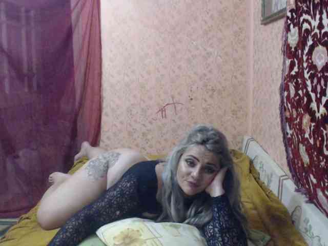 CrazyplesureAnna webcam