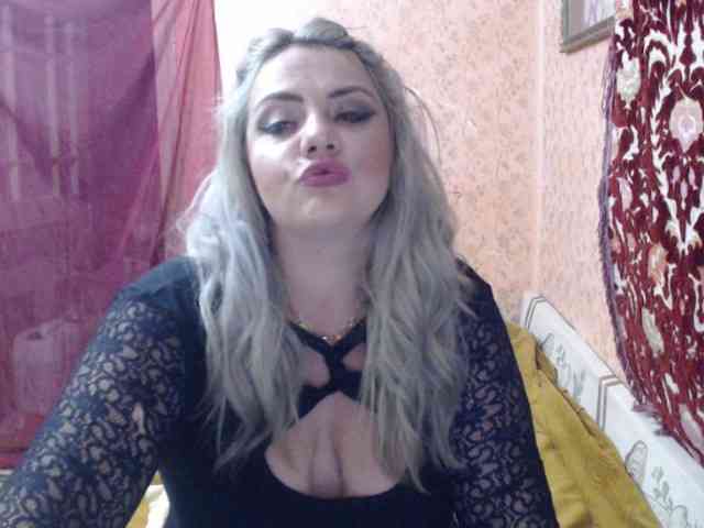 CrazyplesureAnna webcam