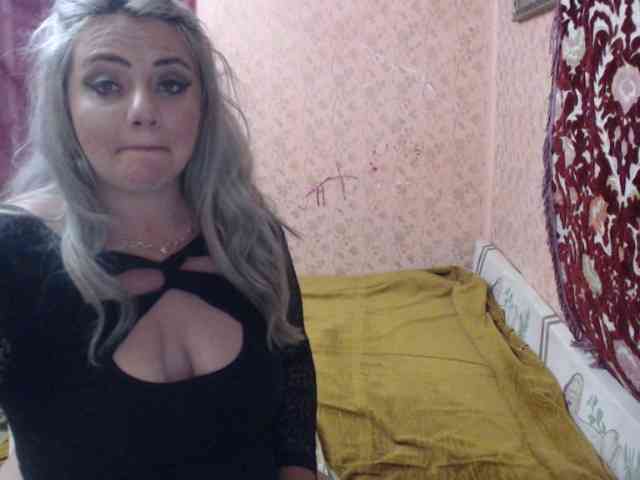 CrazyplesureAnna webcam