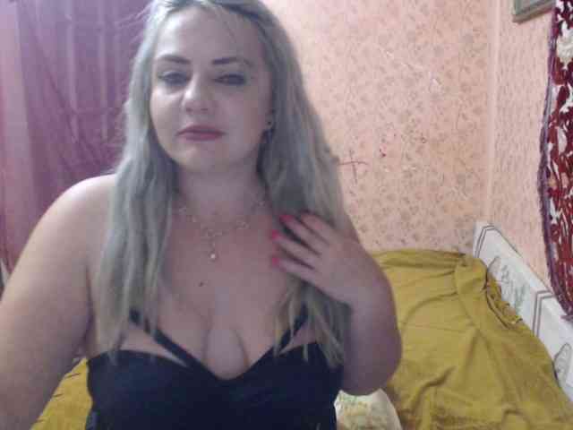 CrazyplesureAnna webcam