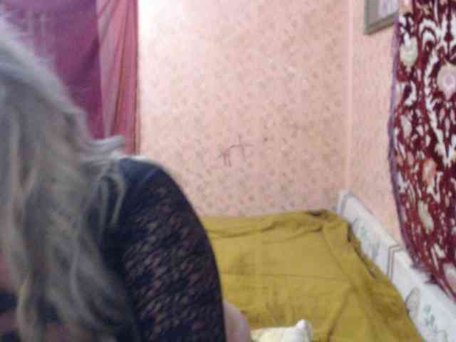 CrazyplesureAnna webcam