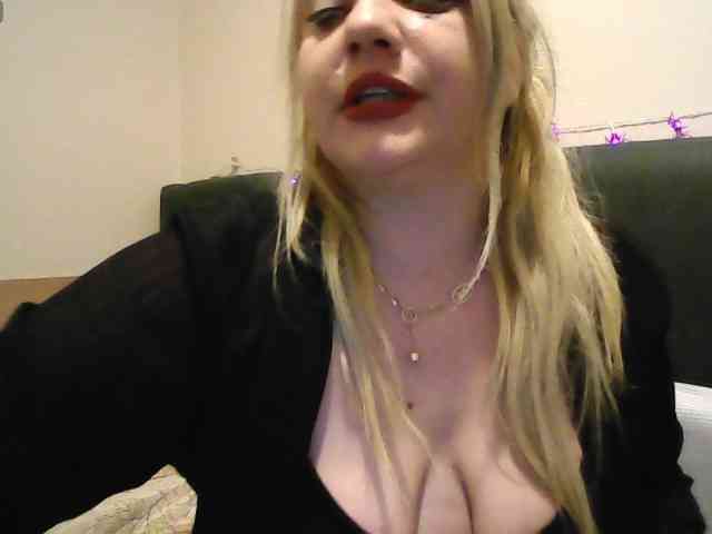 CrazyplesureAnna webcam