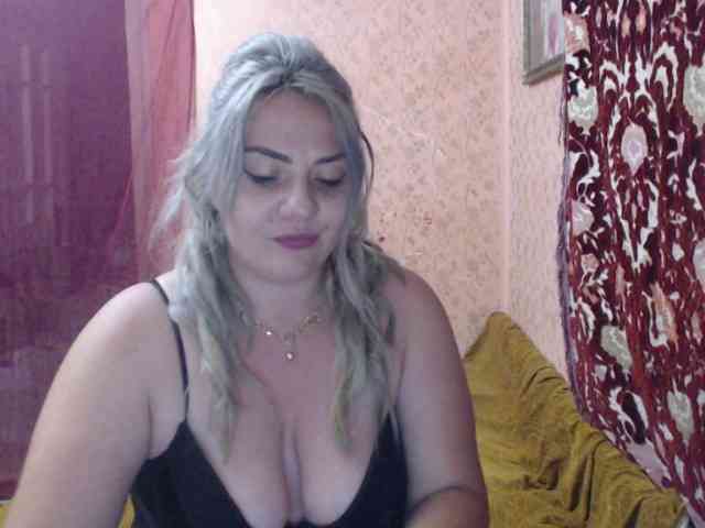 CrazyplesureAnna webcam