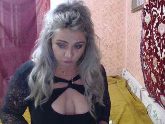CrazyplesureAnna webcam