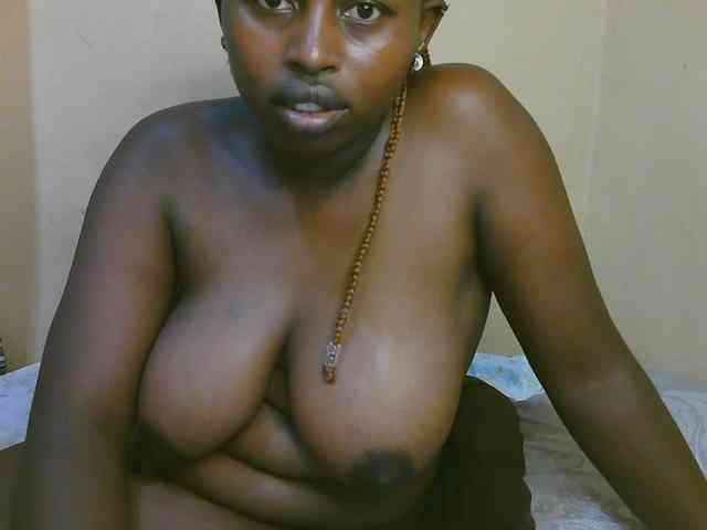Myra-Queen webcam