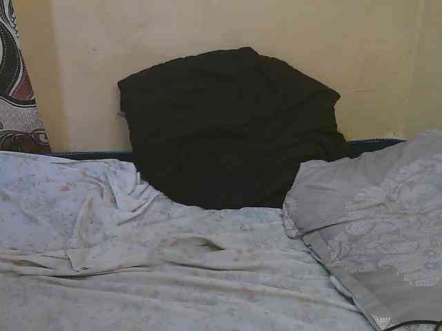 Myra-Queen webcam
