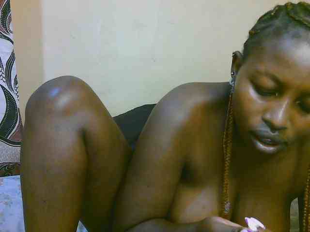 Myra-Queen webcam