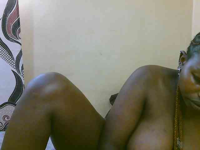 Myra-Queen webcam