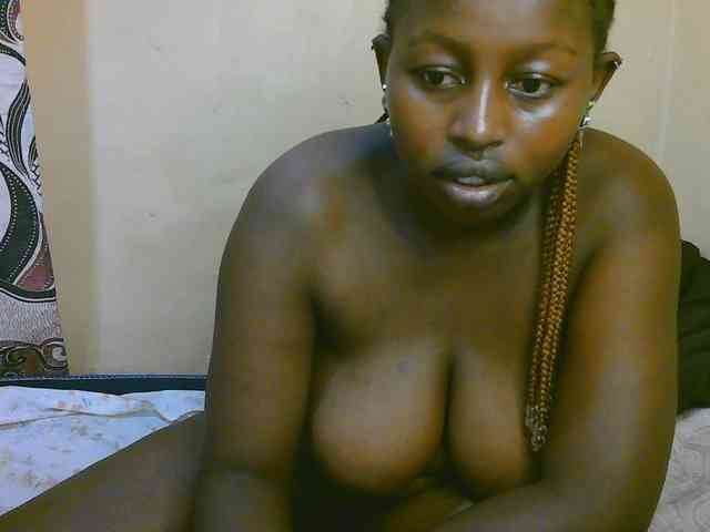 Myra-Queen webcam