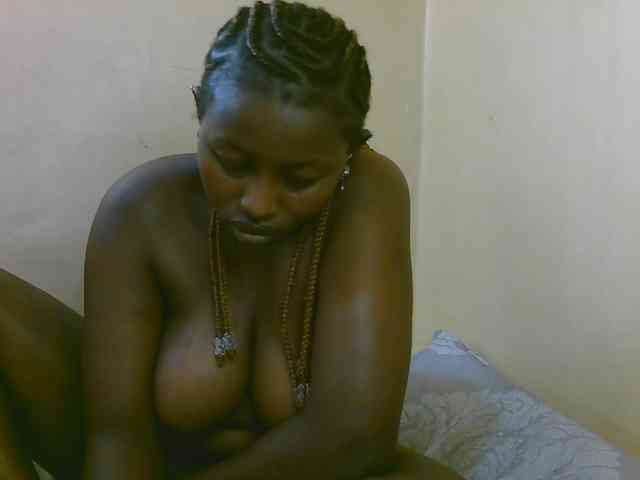Myra-Queen webcam