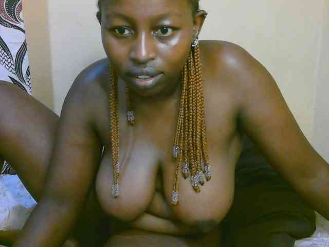 Myra-Queen webcam