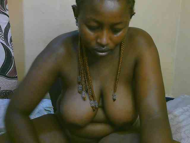 Myra-Queen webcam
