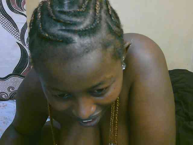 Myra-Queen webcam