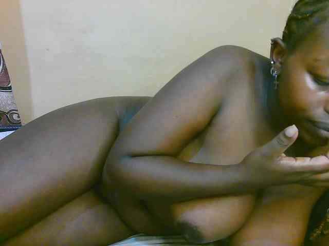 Myra-Queen webcam