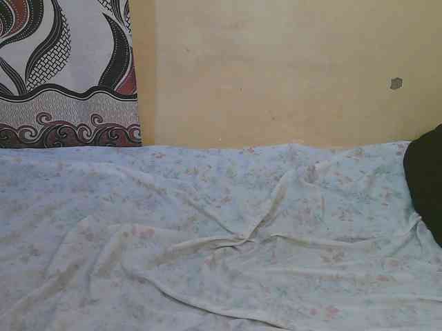 Myra-Queen webcam