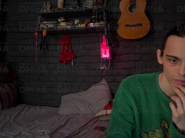 orneliyy's BongaCams show and profile