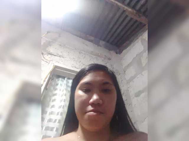 JuicyKittie's BongaCams show and profile