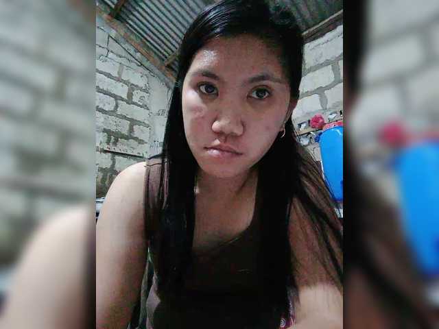 JuicyKittie's BongaCams show and profile