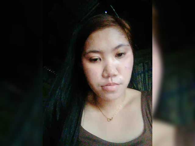 JuicyKittie's BongaCams show and profile