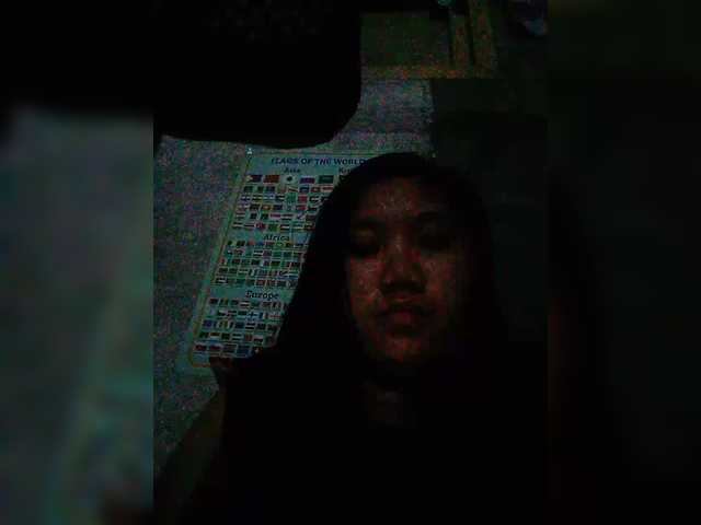 JuicyKittie's BongaCams show and profile