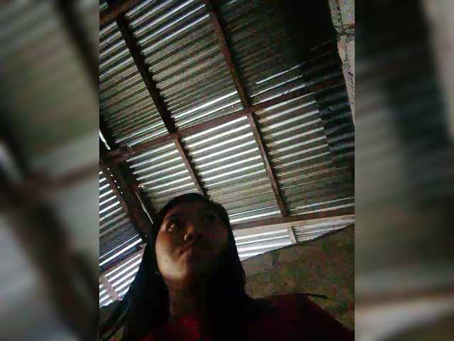 JuicyKittie's BongaCams show and profile