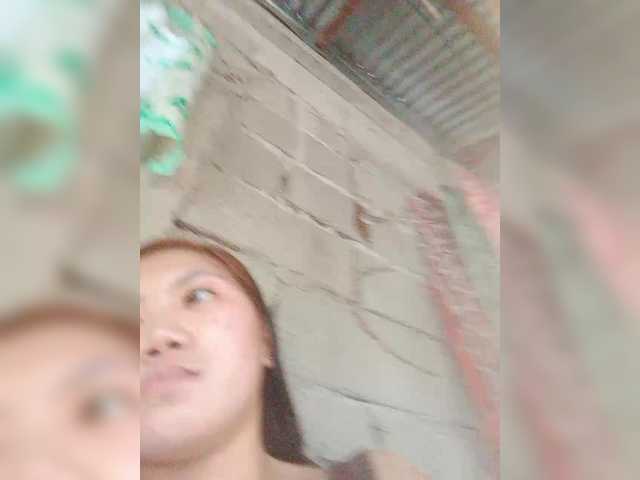 JuicyKittie's BongaCams show and profile