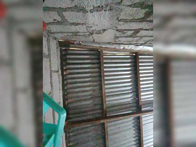 JuicyKittie's BongaCams show and profile