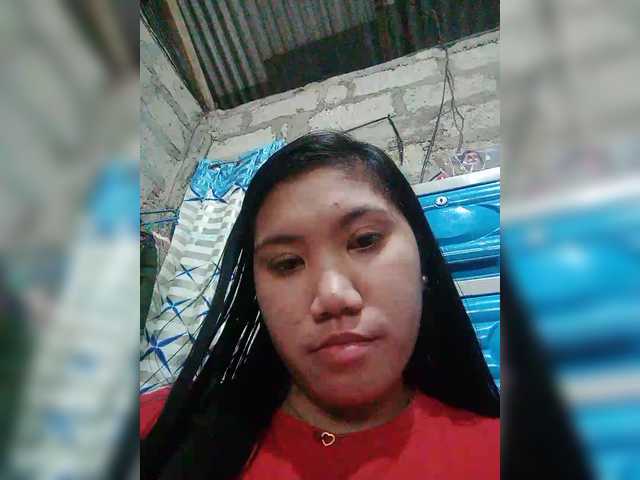 JuicyKittie's BongaCams show and profile