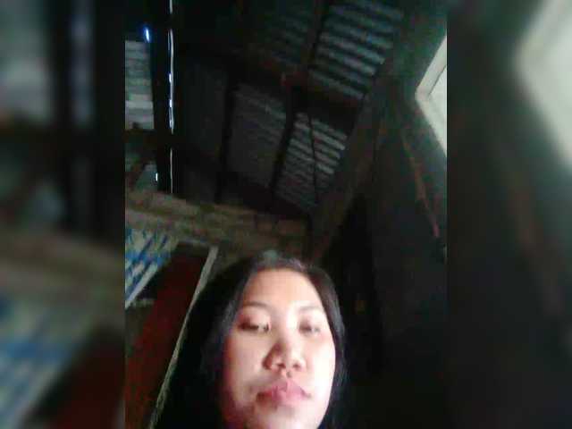 JuicyKittie's BongaCams show and profile