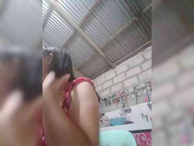 JuicyKittie webcam