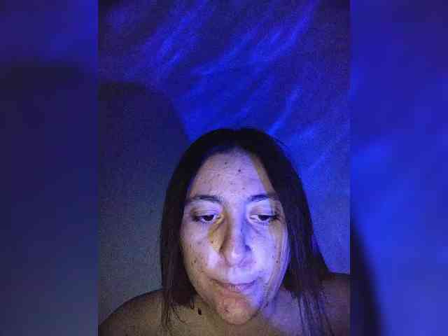 Sweetloveblue webcam