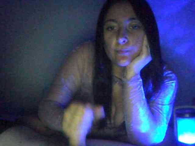 Sweetloveblue webcam