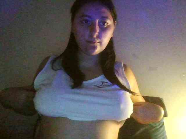 Sweetloveblue webcam