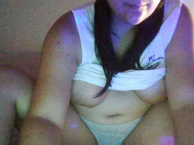 Sweetloveblue webcam