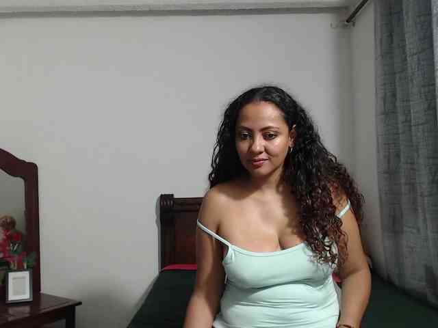 RominaKlein webcam