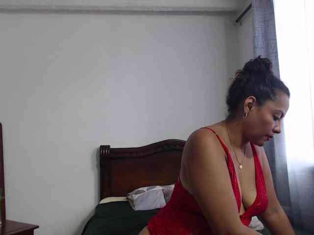 RominaKlein webcam