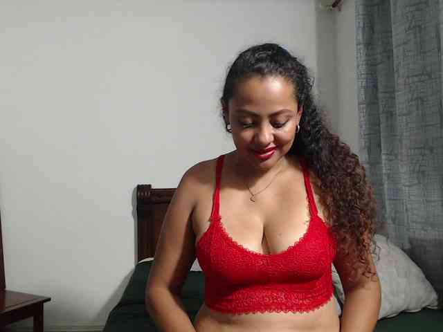RominaKlein webcam