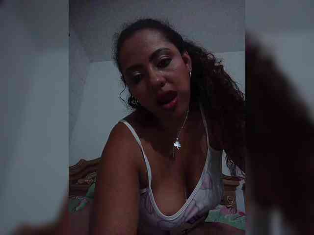 RominaKlein webcam